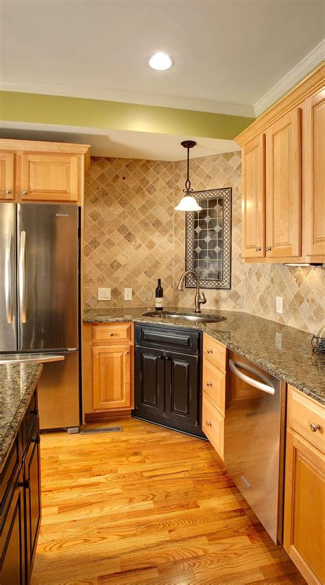 honey oak cabinets stainless steel appliances|backsplash with honey oak cabinets.